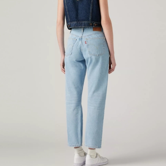 Levi's Premium 501 | EUC Original HighRise Cropped Jeans | Light Wash | Size 26 - Picture 11 of 16